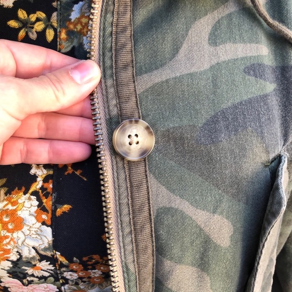 Abercrombie & Fitch women’s camo jacket Xs - Picture 9 of 11